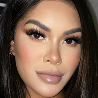 Аамади Чайлдресс Голая