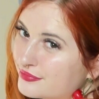 алли банс Голая