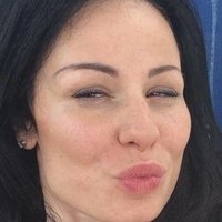 Анджела Ферлайно Голая