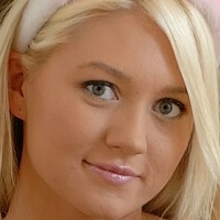 Энджелбанни Голая