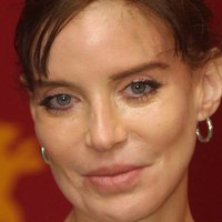 Анна Левин Голая