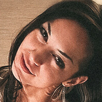 артемисмиафтер Голая