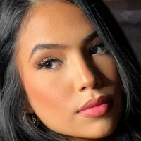 Эшлин Николь Голая