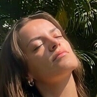 Белла Джеймс Голая