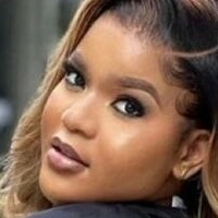 Беверли Тлахако Голая