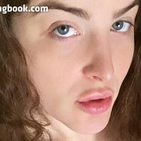 Банни Люкс Голая