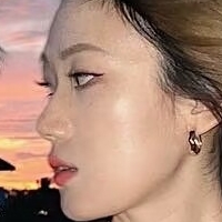 Клара Ванг Голая