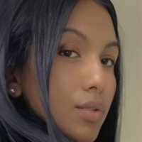 Деси Асзилла Голая