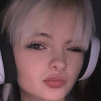 Двайфи Голая