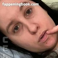 Элли Лаш Голая