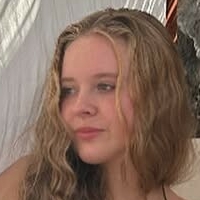 Эмили Элизабет Голая