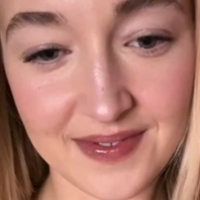 Эмили Пеперони Голая