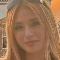 Emilykr0pp Голая