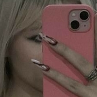 Эвамео Голая