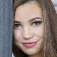 Фиге Эстер Голая