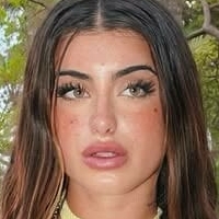 Гаучкарян Голая