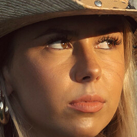 Хейли Уэлч Голая