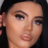 Хэйли Претти Голая