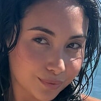 Хеллохиллари Голая