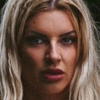 Холли Джиневьев Голая