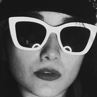 холлика230 Голая