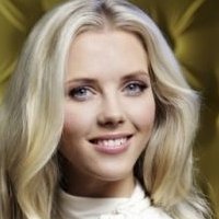 Инес Кару Голая