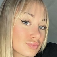 Изабелла Хани Голая