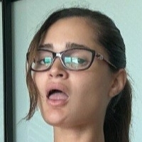 Жоселин Гомес Голая