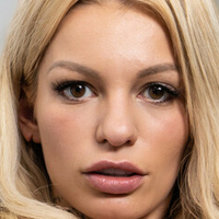 Кайра Кампен Голая