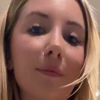 Кэти Джикапс Голая