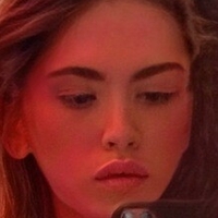 Кира Томас Голая