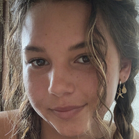 Киара Рейес Голая