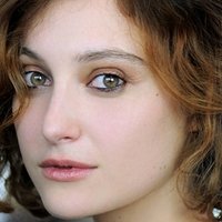 Лаура Синчери Голая