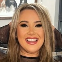 Лора Морган Голая