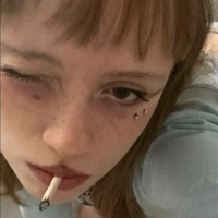 Лаурасад Голая