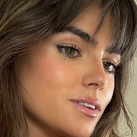 леахрая Голая