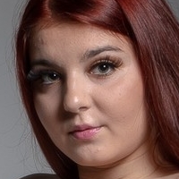 Лейси Люси Голая