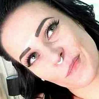 Лесси Бетку Голая