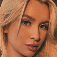 Летисия Сеферино Голая