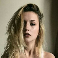 Лили Аллюр Голая