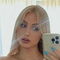 Линни Нова Голая