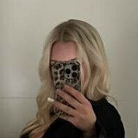 луиза-софи Голая