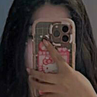 Лавли Ари Голая