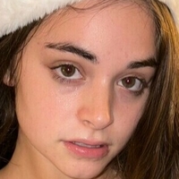 Мэдэлин Джой Роуз Голая