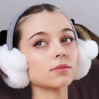 Мая Цесьельска Голая