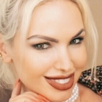 Миккилав12 Голая