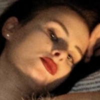 Надин Мут Голая