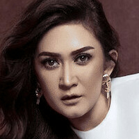 Нафа Урбах Голая