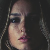 Ники Хьюи Голая