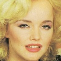 Олинка Хардиман Голая